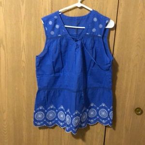 🎃4/20🎃St. John Bay blue sleeveless eyelet shirt